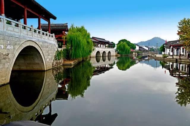 云南盈江:咖啡鲜果成熟收获忙